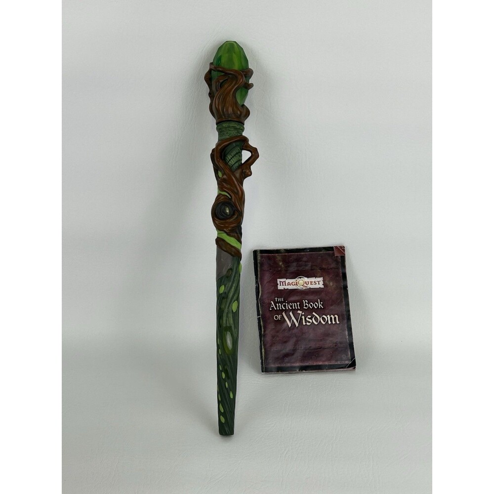 MagiQuest Wood Vine Green Gem Lights Wand Great Wolf Lodge Ancient Book Wisdom